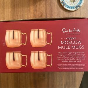 Sur la table Moscow mule mugs set of 4